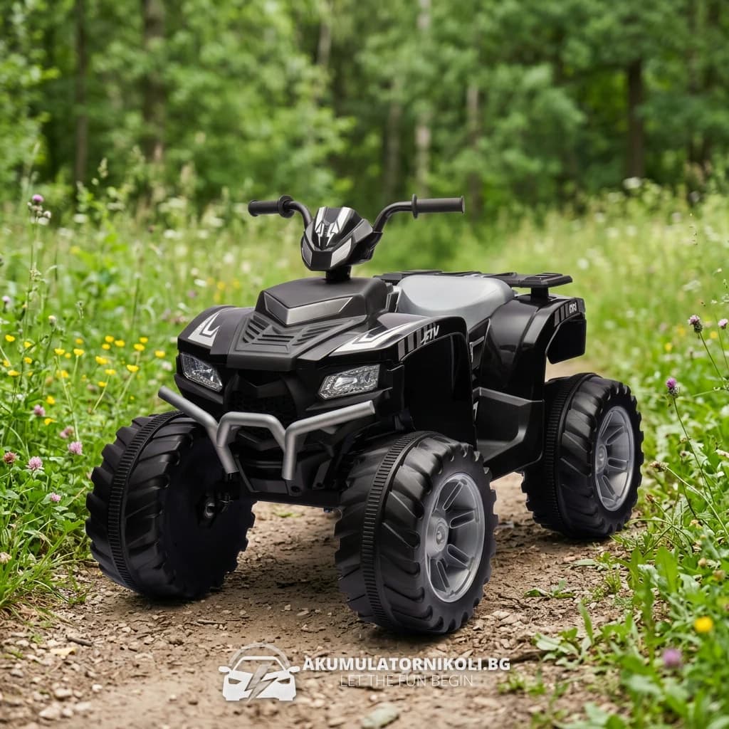 Детско Акумулаторно ATV, 24V/5Ah, R/C 2.4G, EVA гуми, Черно – отпред отляво на черен път край гората, с логото на магазина