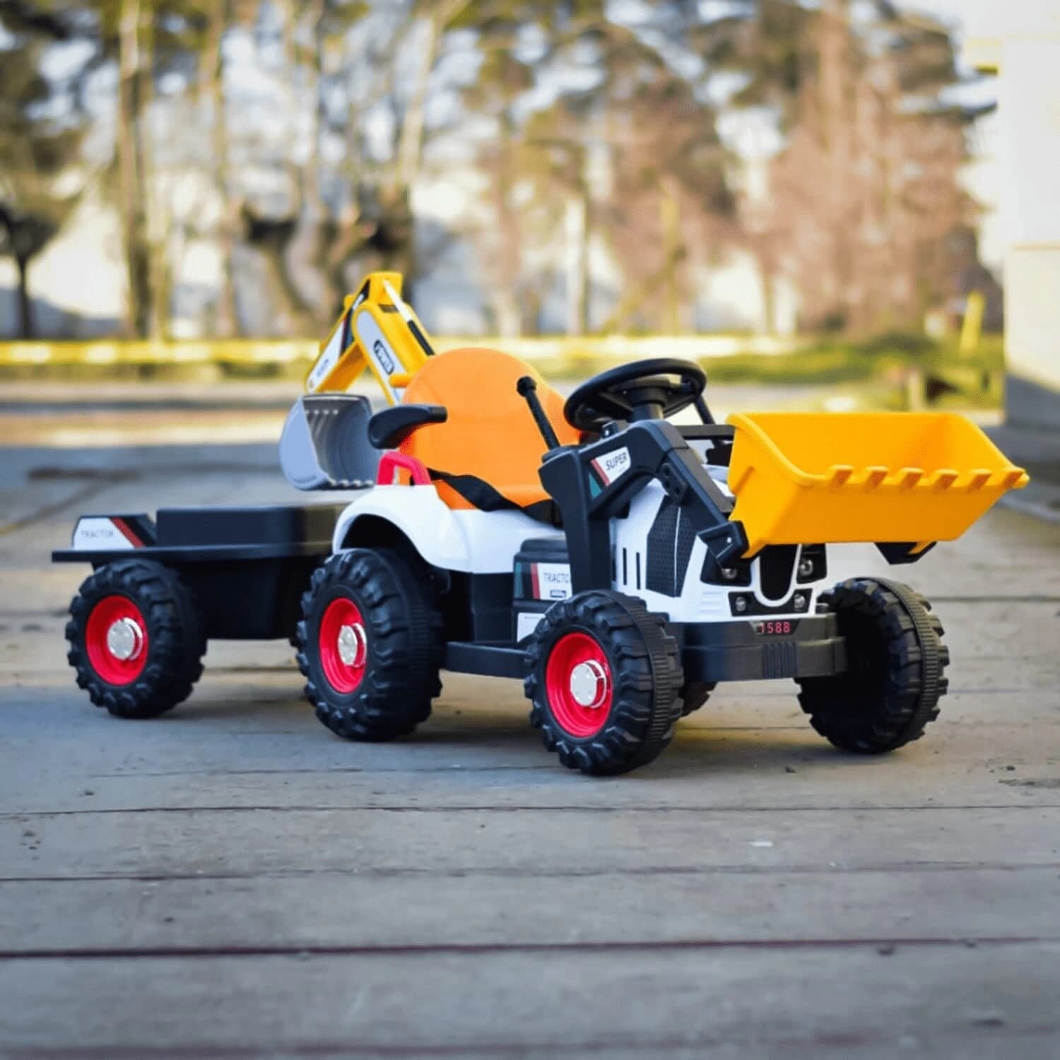 Детски Акумулаторен Трактор, BRJ1588, 70W, 12V7Ah, R/C 2.4G