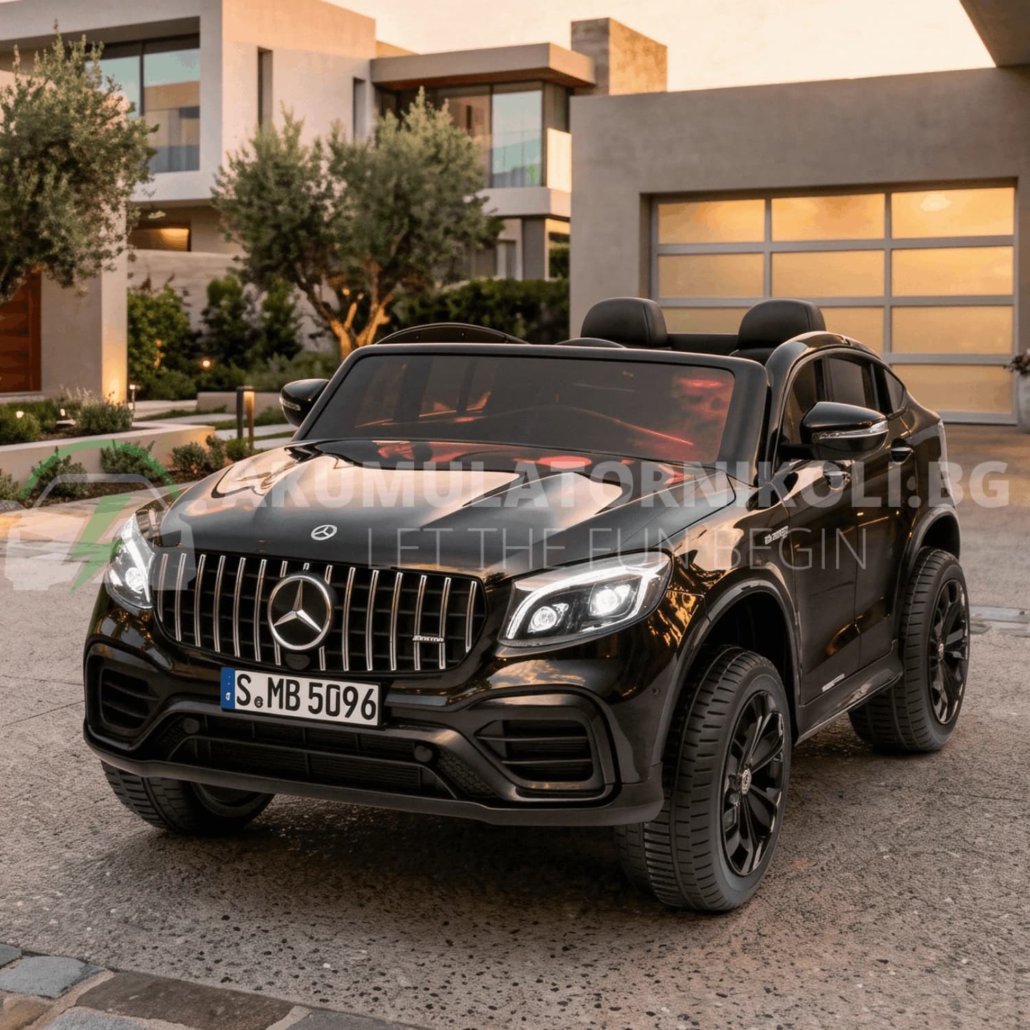 Лицензиран Акумулаторен Джип Mercedes GLC63S AMG, 500W, 24V/7Ah, 4х4, MP4, R/C, EVA гуми