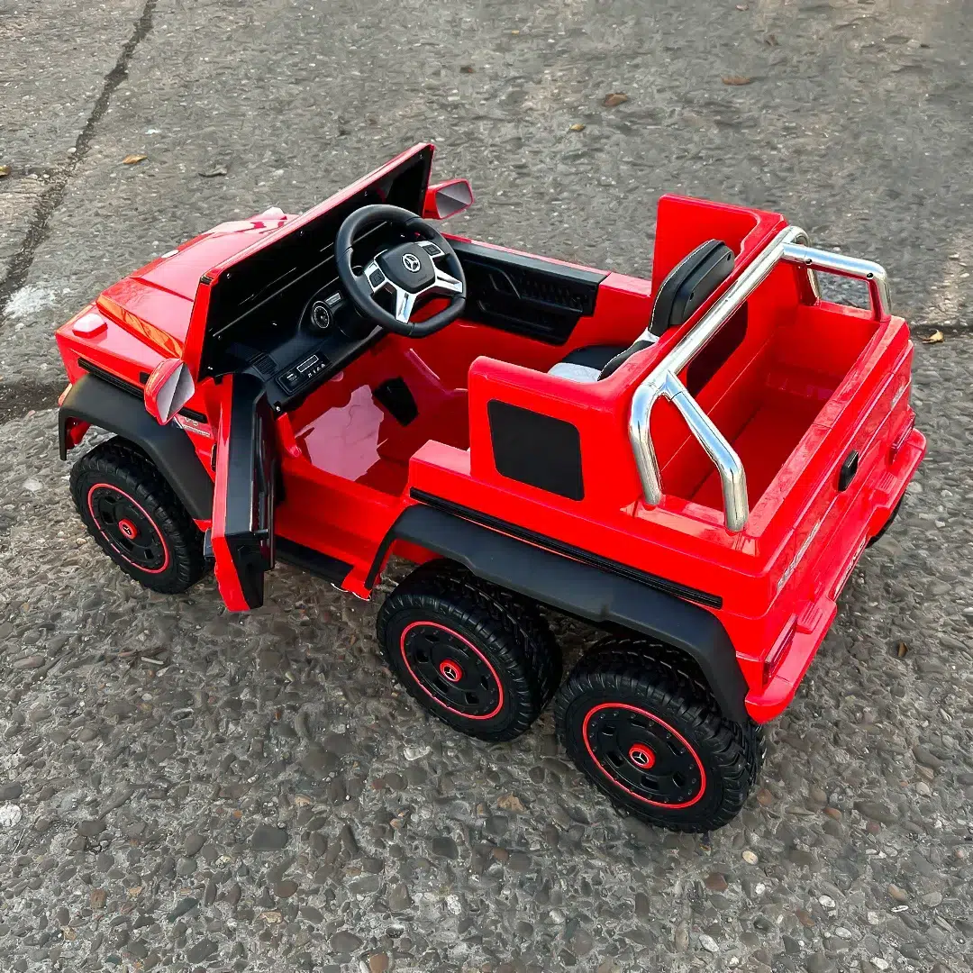 Лицензиран Акумулаторен Джип Mercedes G63 AMG, 12V/10Ah, 6x6, 210W, EVA гуми, R/C, МР3 - Image 12