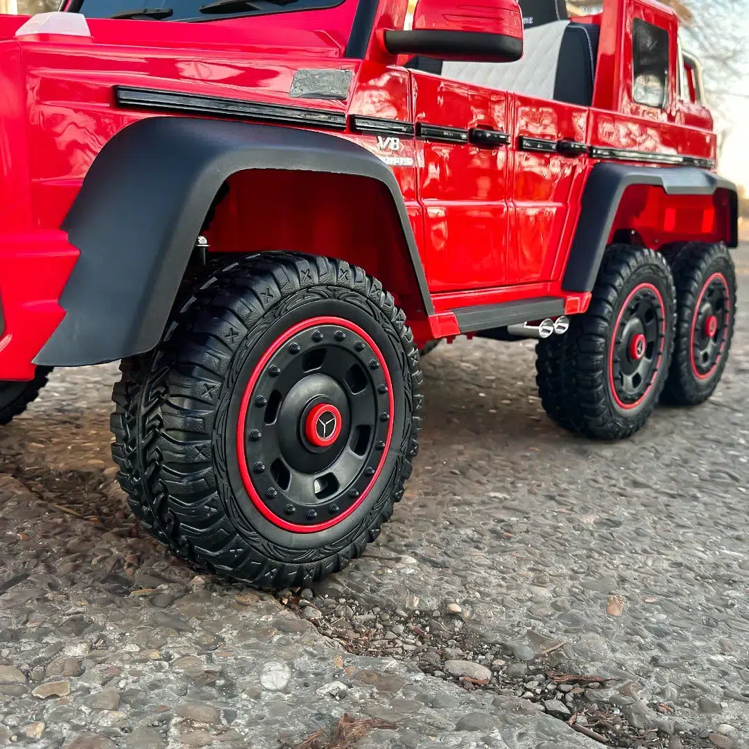Лицензиран Акумулаторен Джип Mercedes G63 AMG, 12V/10Ah, 6x6, 210W, EVA гуми, R/C, МР3 - Image 15