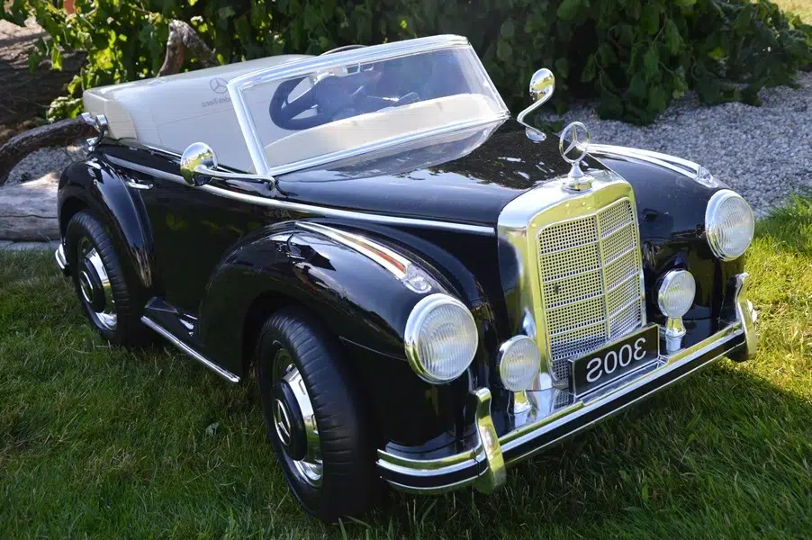 Лицензирана акумулаторна ретро кола Mercedes 300S , 90W, 12V/7Ah, R/C 2.4G, EVA гуми - Image 2