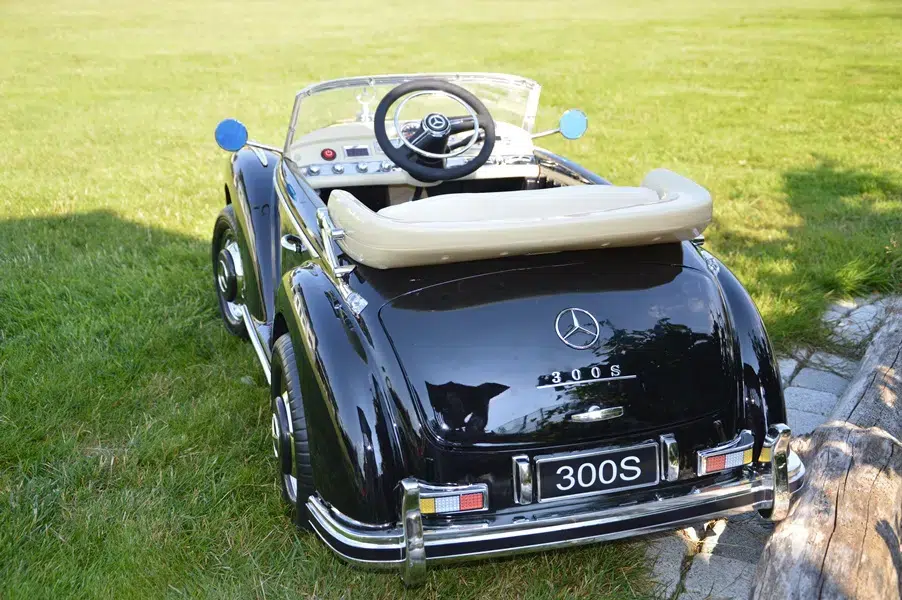 Лицензирана акумулаторна ретро кола Mercedes 300S , 90W, 12V/7Ah, R/C 2.4G, EVA гуми - Image 4