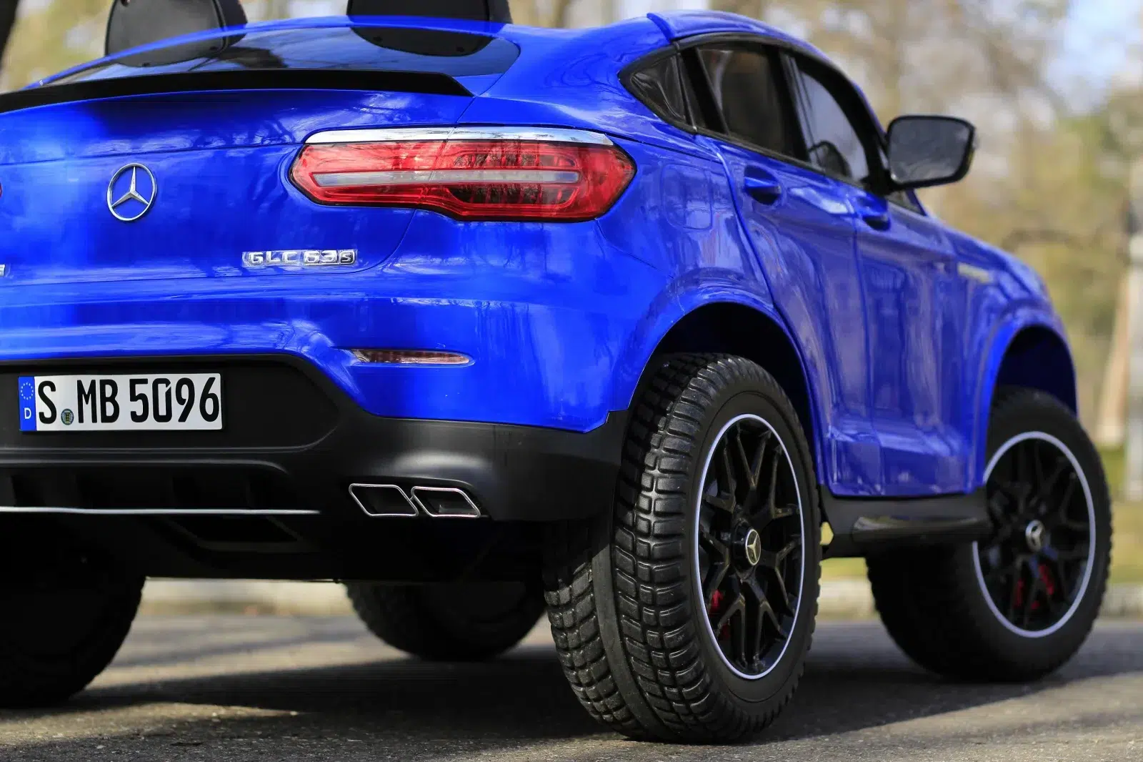 Лицензиран акумулаторен джип Mercedes GLC63S AMG, 4x4, 180W, 12V-14Ah - Image 7
