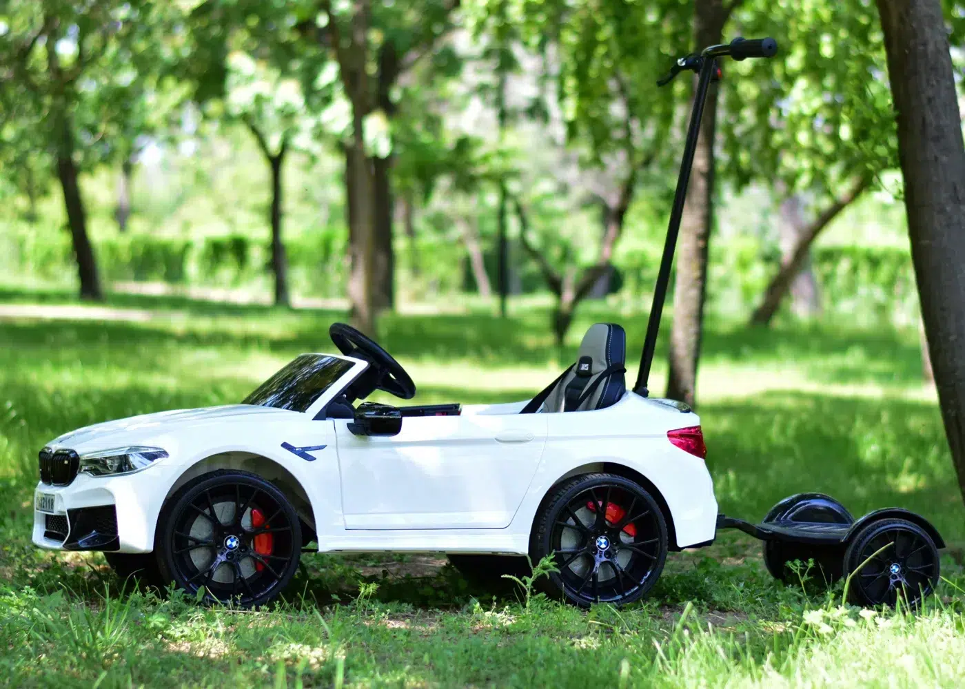 Лицензирана Акумулаторна Кола BMW M5 Competition с Hoverboard за родители, 500W, 24V/14Ah, R/C 2.4G, EVA гуми - Image 4