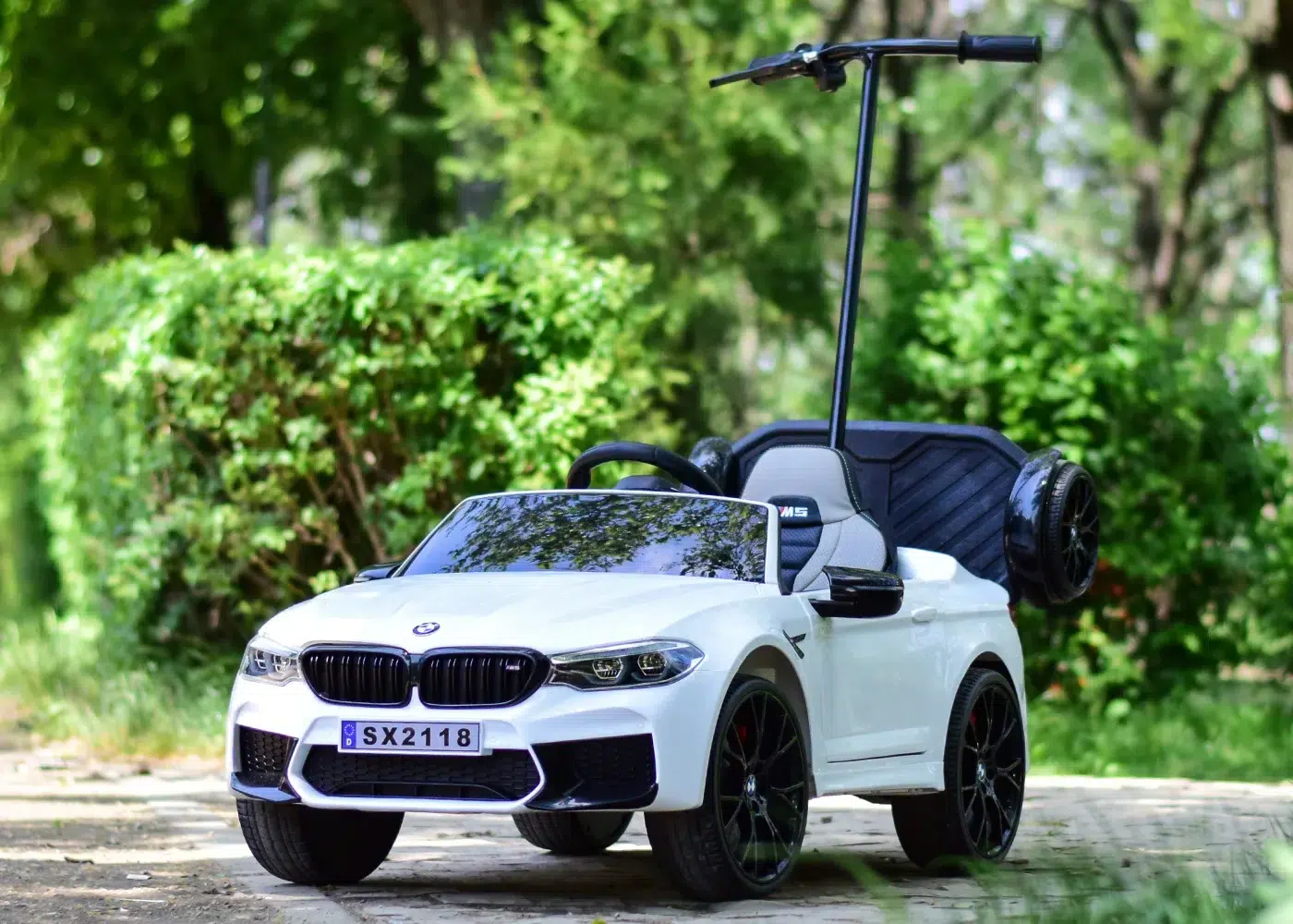 Лицензирана Акумулаторна Кола BMW M5 Competition с Hoverboard за родители, 500W, 24V/14Ah, R/C 2.4G, EVA гуми - Image 2