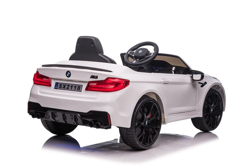 Лицензирана акумулаторна кола Bmw M5 Competition Premium 2026, Drift функция, 500W, 24V/7Ah - Image 2