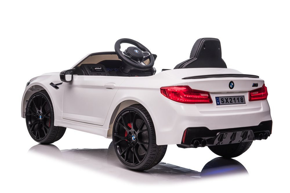 Лицензирана акумулаторна кола Bmw M5 Competition Premium 2026, Drift функция, 500W, 24V/7Ah - Image 7