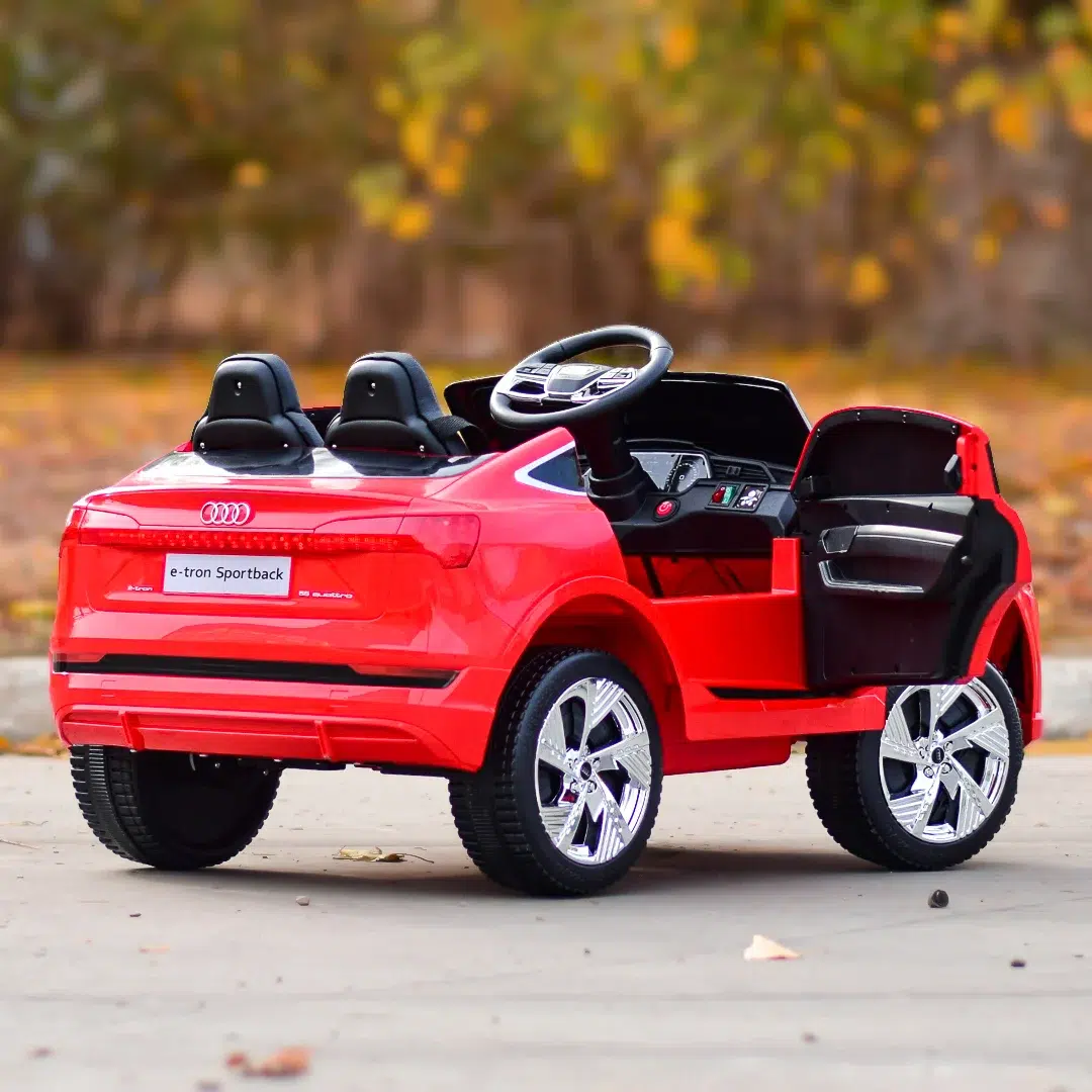 Лицензирана Акумулаторна Кола Audi E-tron Sportback, 4x4, 140W,EVA гуми - Image 7