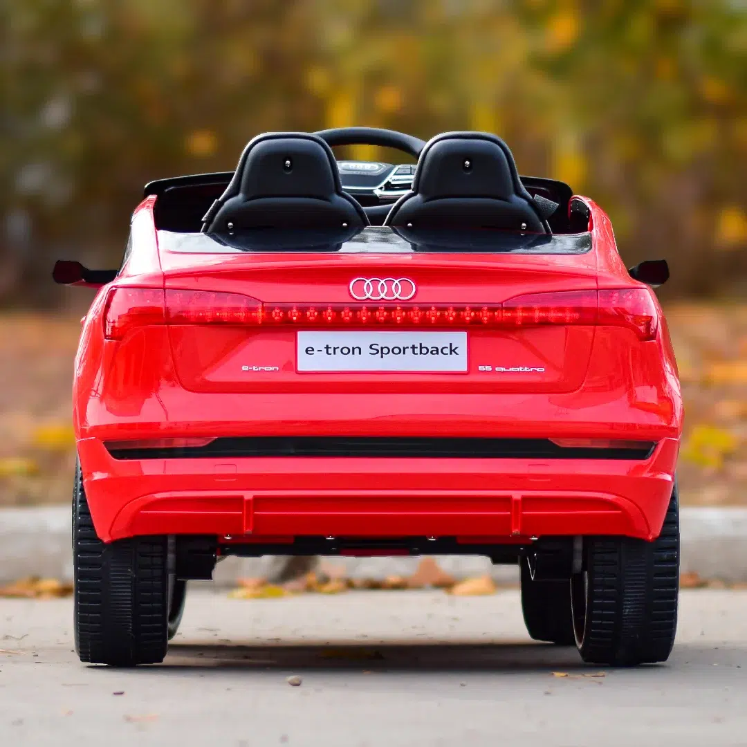 Лицензирана Акумулаторна Кола Audi E-tron Sportback, 4x4, 140W,EVA гуми - Image 10