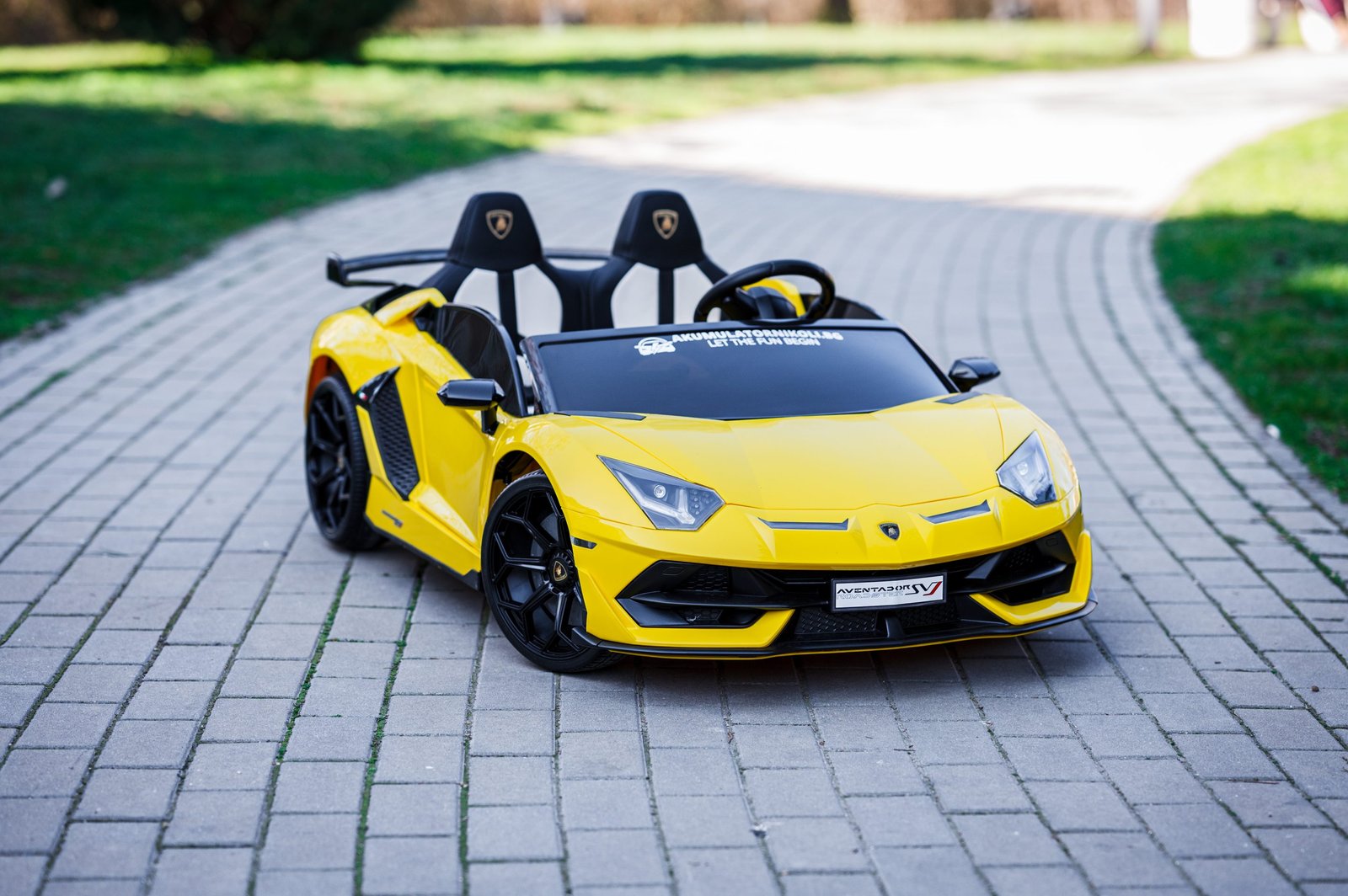 Лицензирана акумулаторна кола Lamborghini Aventador 2026, 24V7AH, 600W, R/C 2.4 G, EVA гуми - Image 11