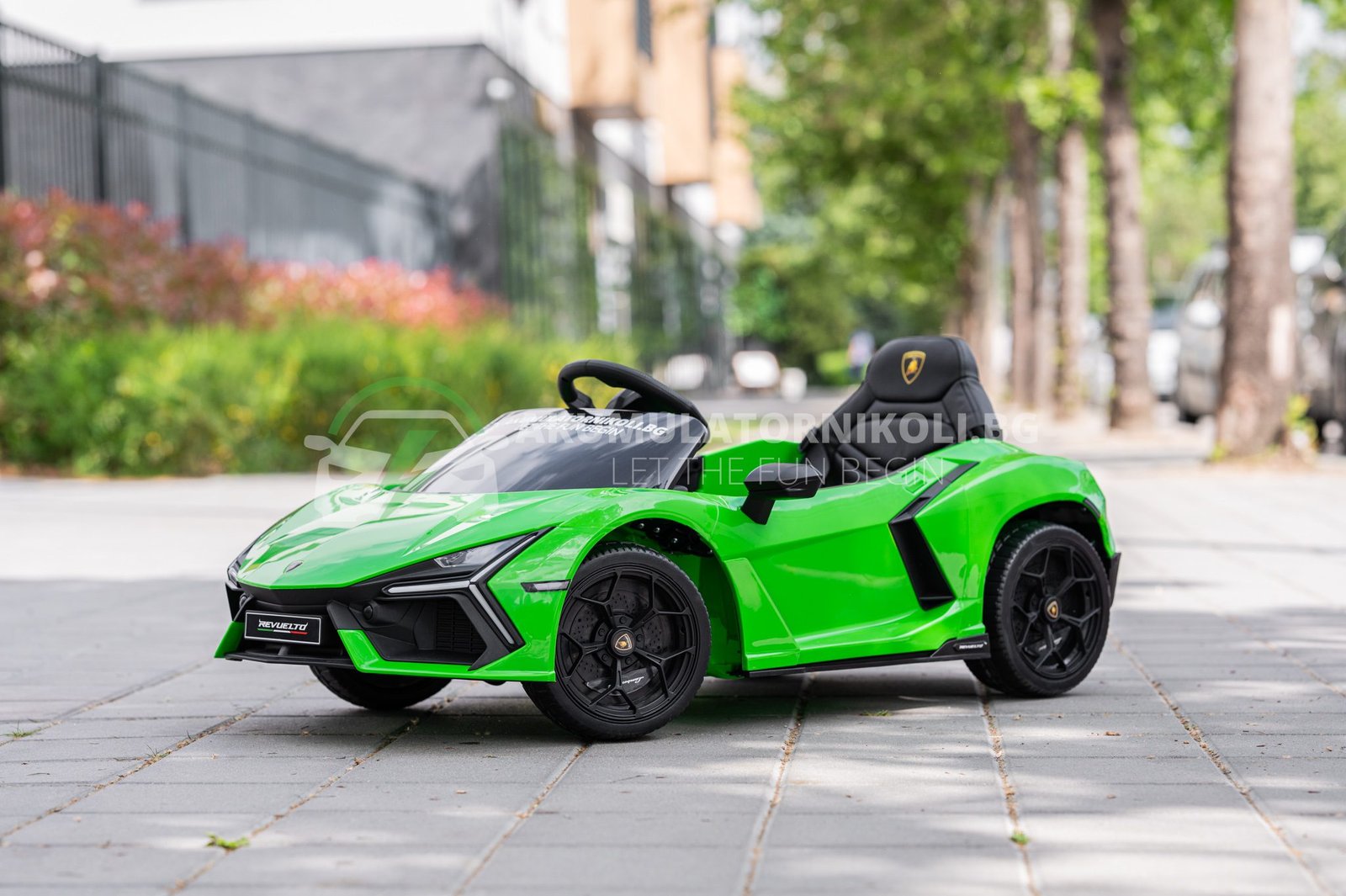 Лицензирана Акумулаторна Кола Lamborghini Revuelto 2026, 4x4, 200W, 12V/7AH, R/C 2,4G, EVA Гуми - Image 7