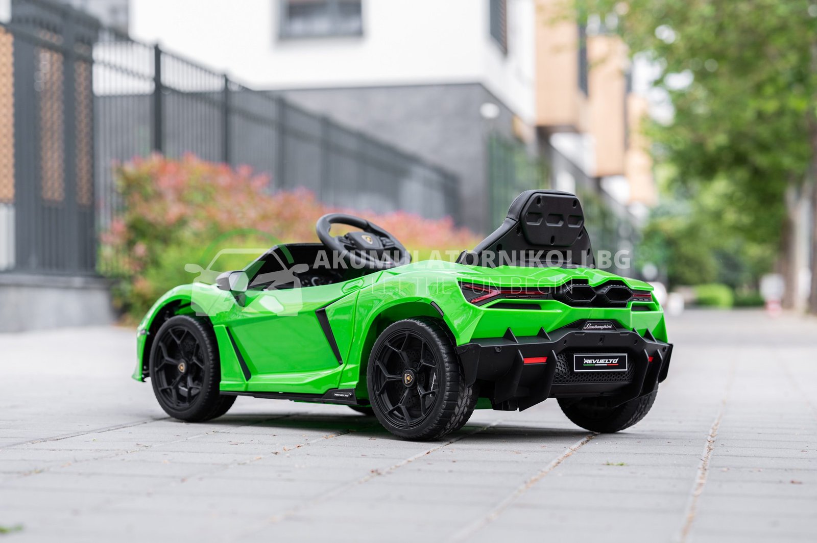 Лицензирана Акумулаторна Кола Lamborghini Revuelto 2026, 4x4, 200W, 12V/7AH, R/C 2,4G, EVA Гуми - Image 11