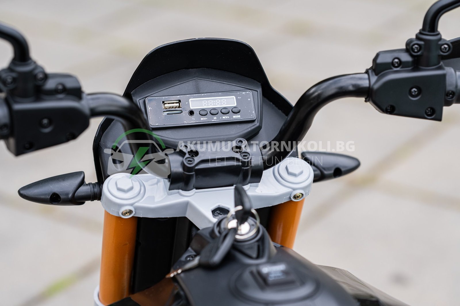 Лицензиран Акумулаторен Мотор Aprilia Dorsoduro 900 2026, 60W, 12V/4.5AH, EVA Гуми - Image 3