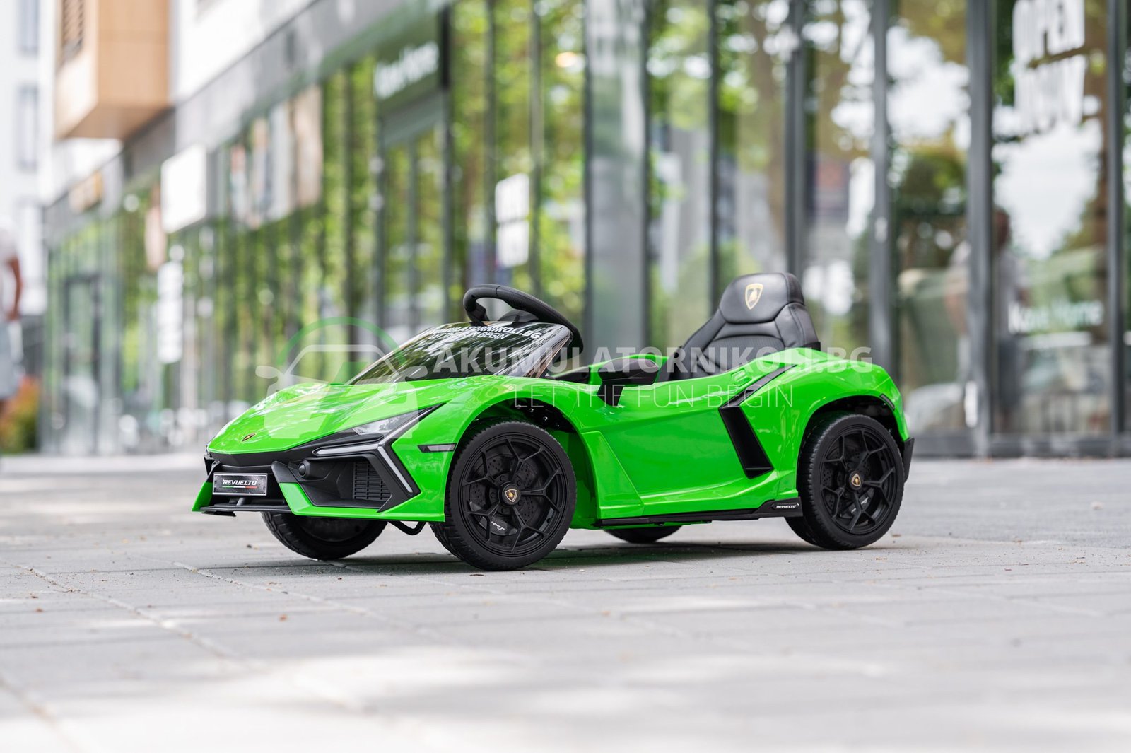 Лицензирана Акумулаторна Кола Lamborghini Revuelto 2026, 4x4, 200W, 12V/7AH, R/C 2,4G, EVA Гуми - Image 5
