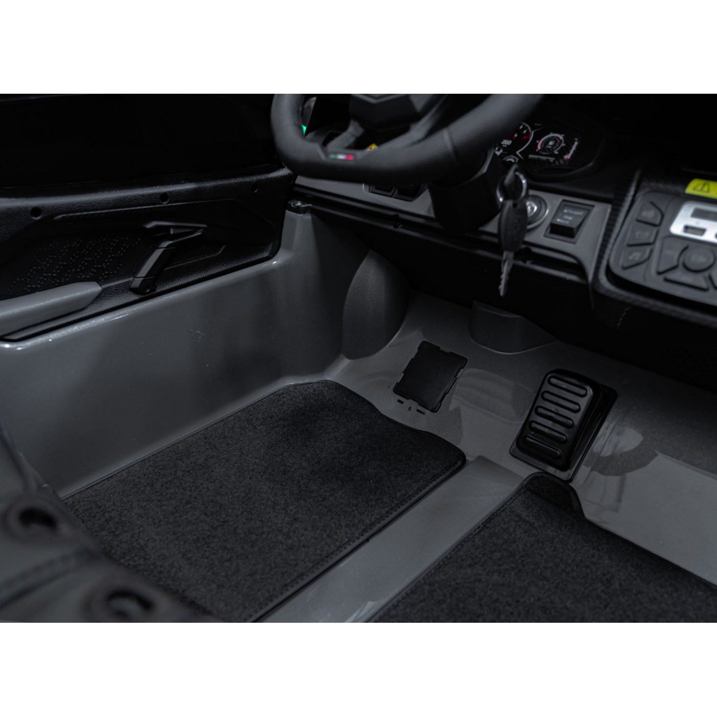 Лицензирана акумулаторна кола Lamborghini Revuelto XL, MP4, 24V7AH, 800W, EVA гуми - Image 24