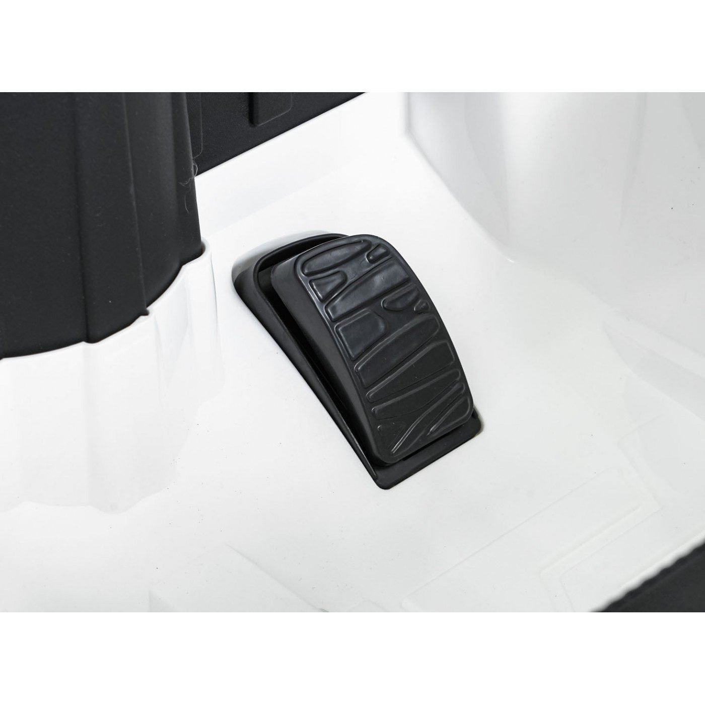 Лицензиран Акумулаторен Джип Land Rover Defender, 200W, 24V/7Ah, EVA гуми - Image 15
