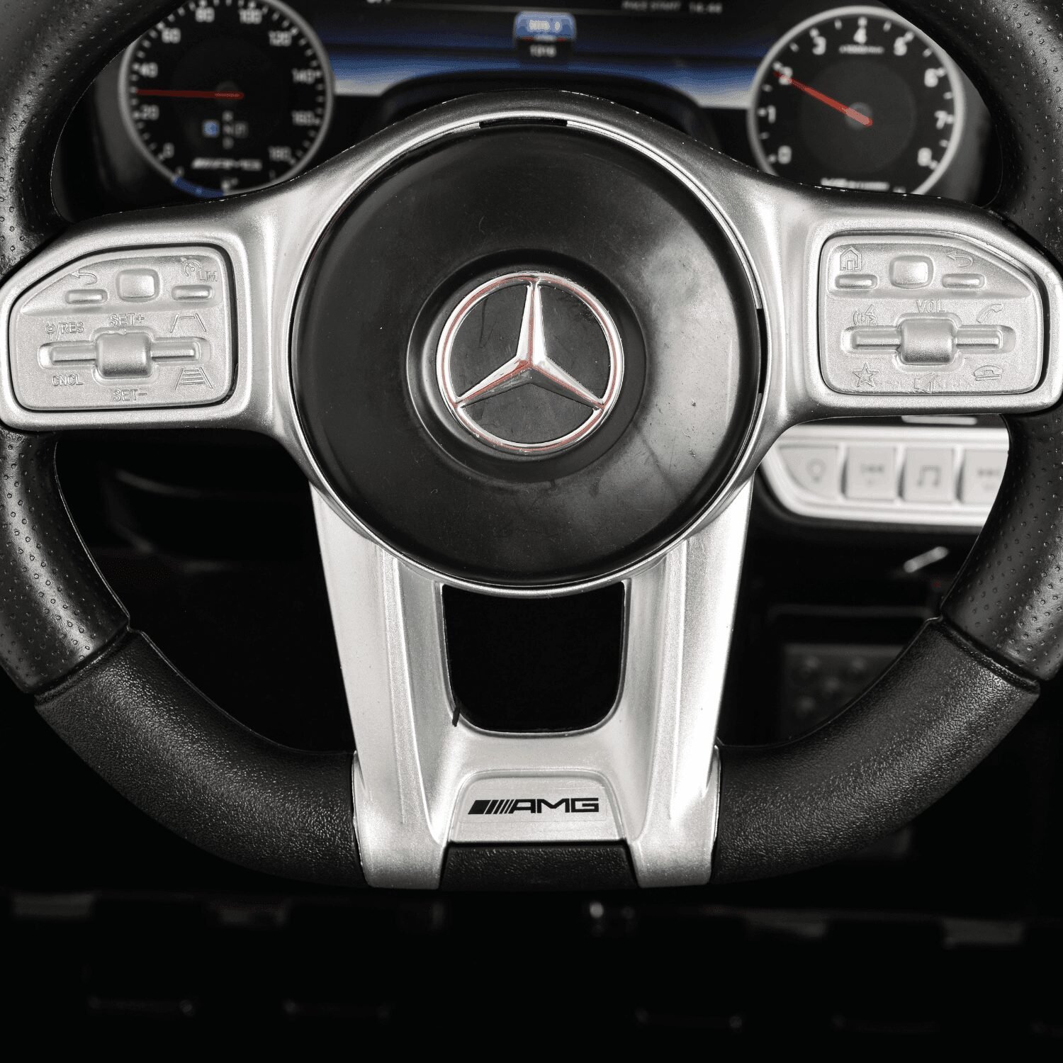 Лицензиран Детски Акумулаторен Джип Mercedes-AMG G63 12V/4.5Ah, 100W, EVA гуми, Мет. Червен - Image 8
