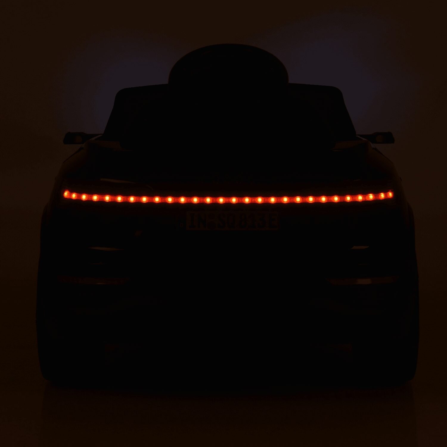 Лицензиран акумулаторен джип Audi SQ8, 2026, 50W, 12V7Ah, R/C 2.4G, EVA гуми - Image 7