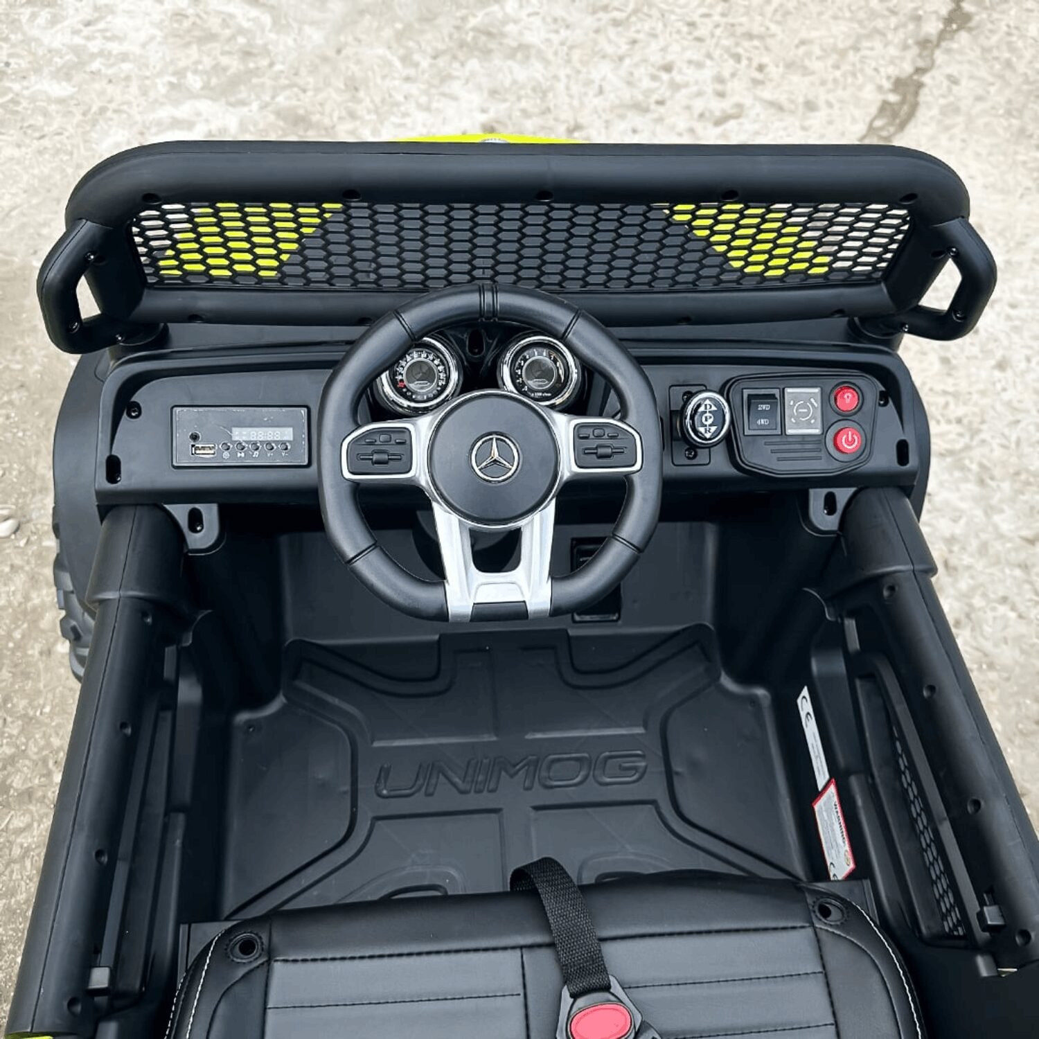 Лицензиран Акумулаторен Джип Mercedes UNIMOG, 12V/10Ah, 140W, 4X4, EVA Гуми, MP3 плеър - Image 11