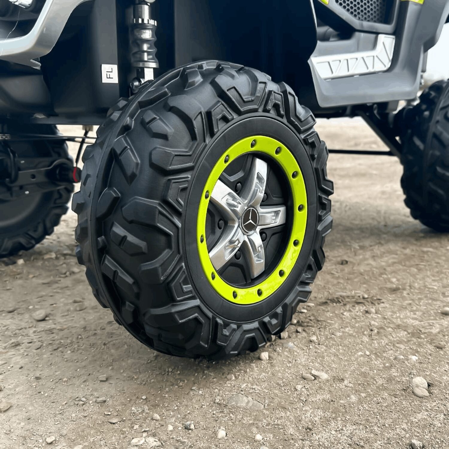Лицензиран Акумулаторен Джип Mercedes UNIMOG, 12V/10Ah, 140W, 4X4, EVA Гуми, MP3 плеър - Image 16