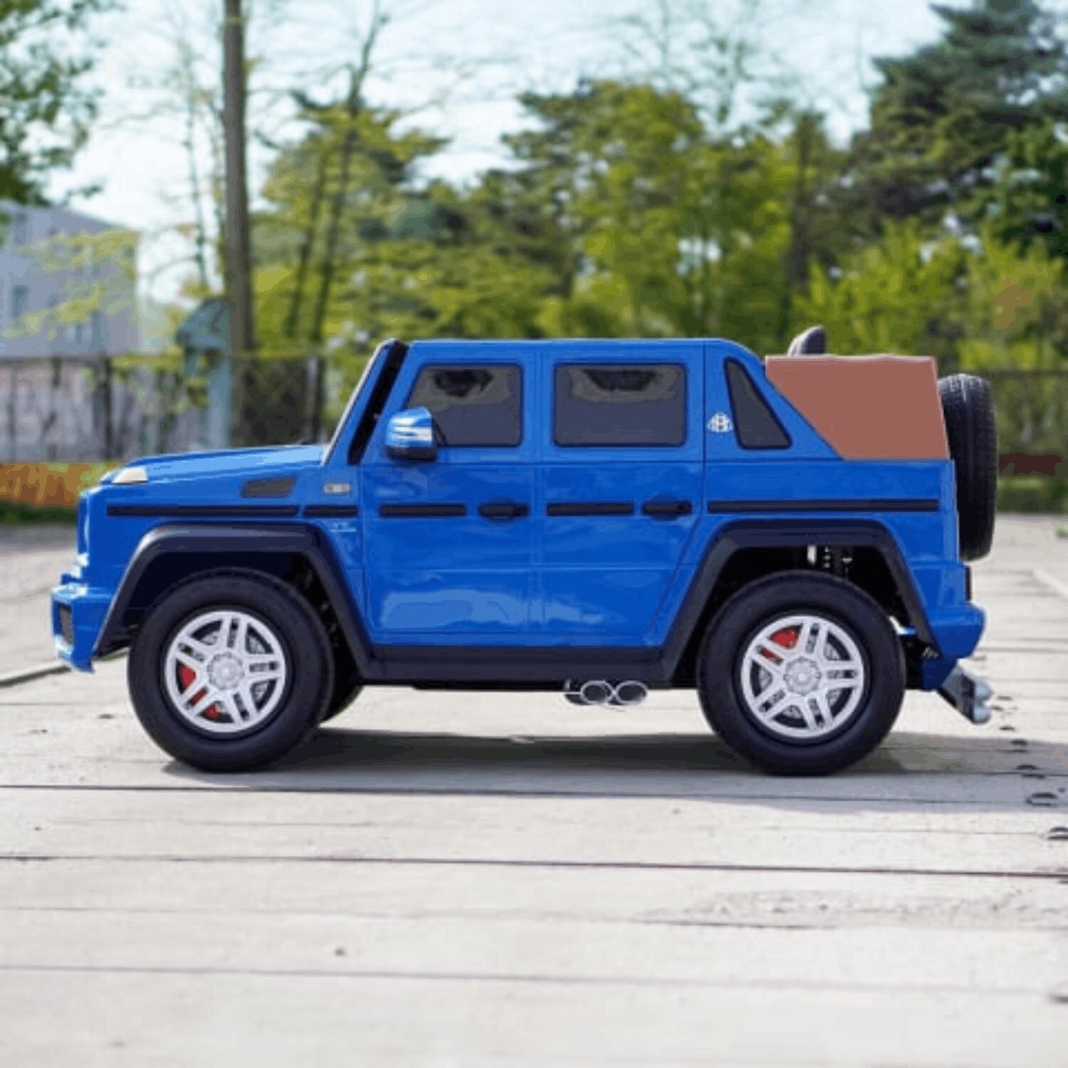 Лицензиран Акумулаторен Джип Mercedes G650 Maybach, 24V/14Ah, 200W, Надуваеми гуми, МР3, R/C - Image 12