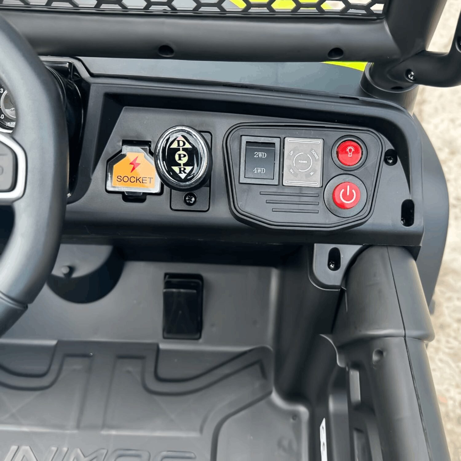 Лицензиран Акумулаторен Джип Mercedes UNIMOG, 12V/10Ah, 140W, 4X4, EVA Гуми, MP3 плеър - Image 10